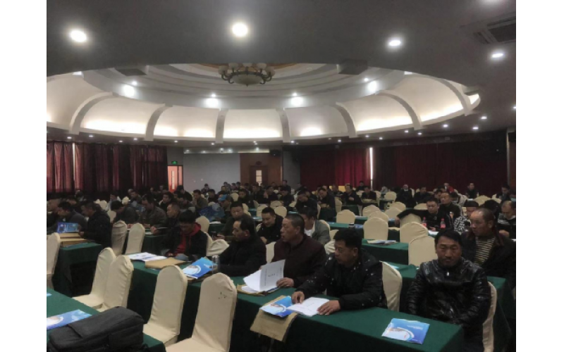 飛達科技為江蘇省建筑行業(yè)協(xié)會建筑安全設(shè)備管理分會成員分享《起重機械安全保護裝置維護與管理》